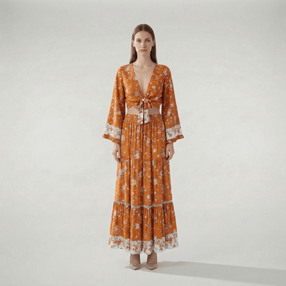 Motif floral sur fond orange brûlé