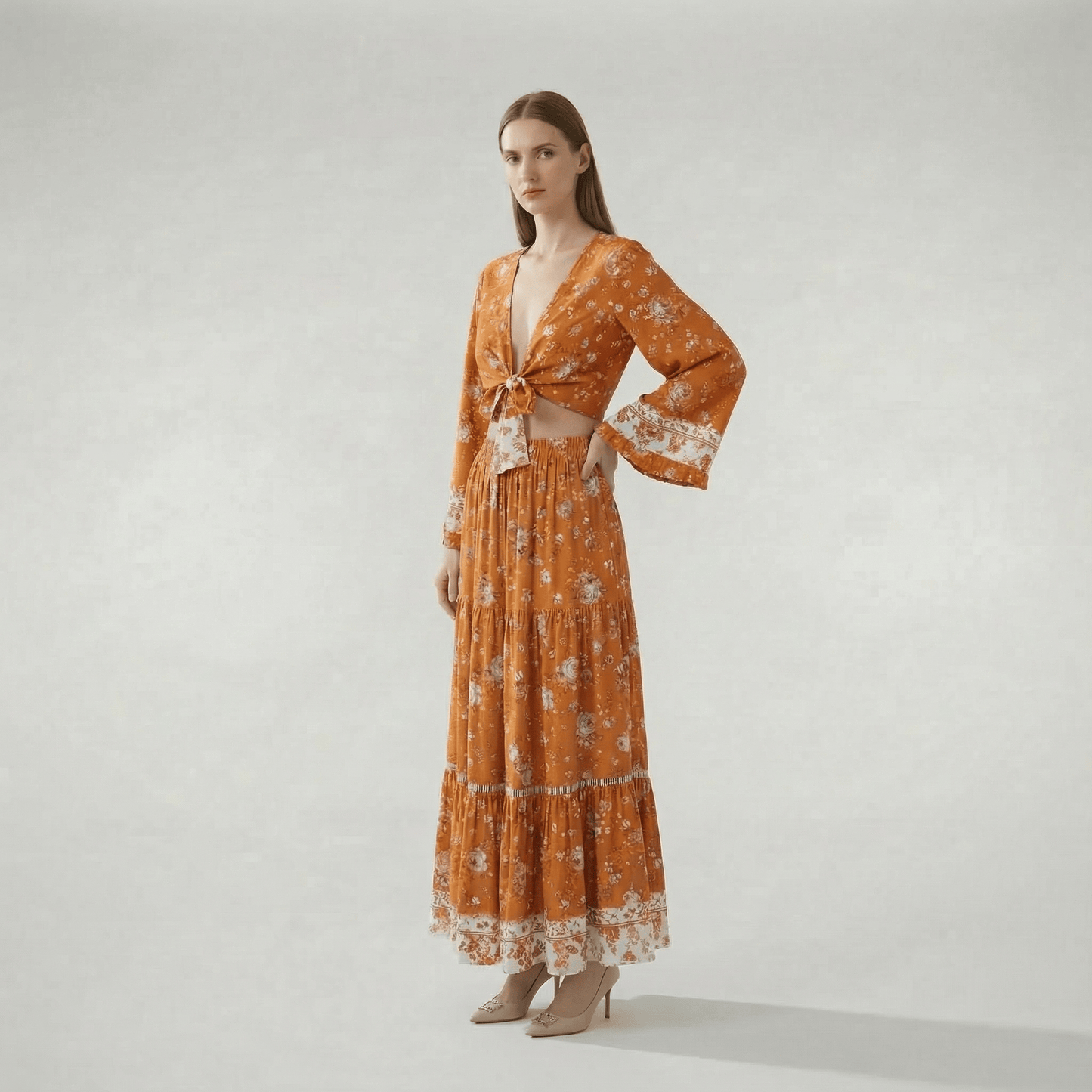 Motif floral sur fond orange brûlé