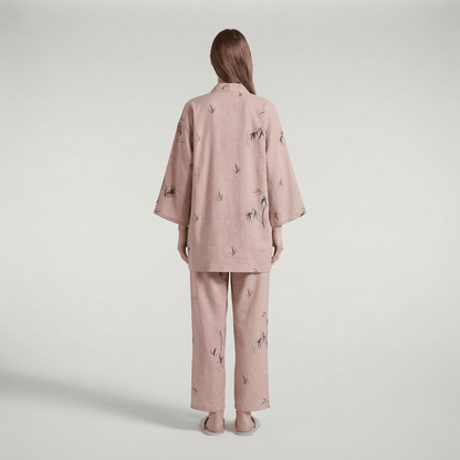 Motif de bambou sur rose pâle