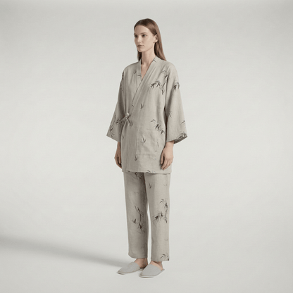 Motif de bambou sur gris clair