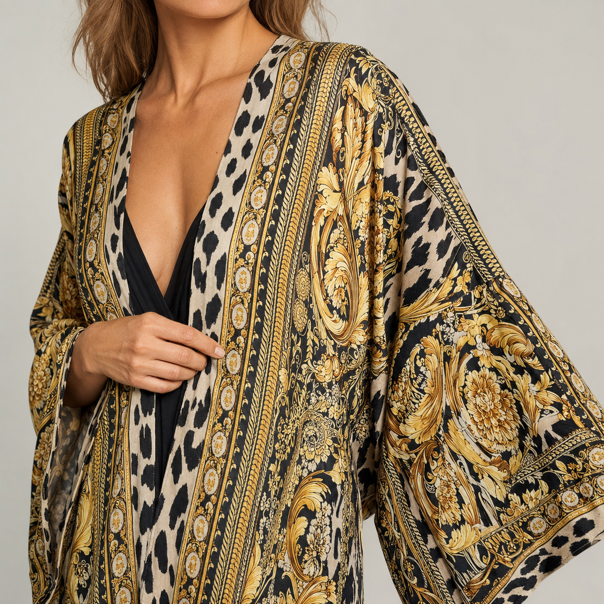Kimono long léopard baroque — détail matière